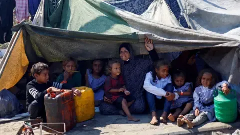 Dire Crisis within northern Gaza as Military Forces Advance